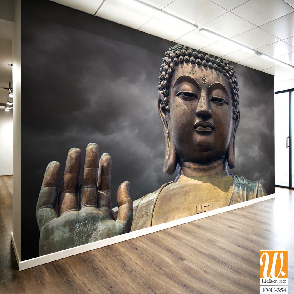 Buddha statue with a dark gray sky background [WP-FVC-354]